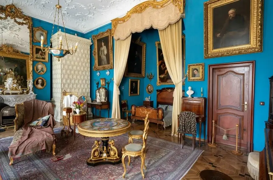 Antiques buyers Palm Beach. Updated 2025